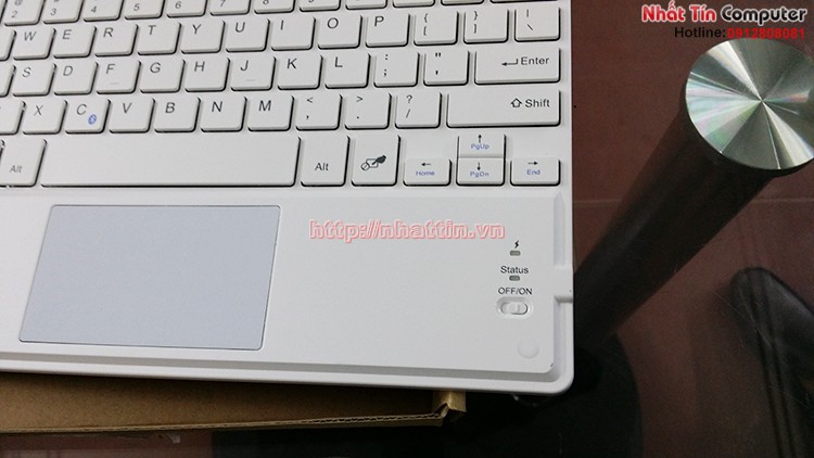 Bàn phím kèm chuột Bluetooth 4.0 đa năng B.O.W HB092C